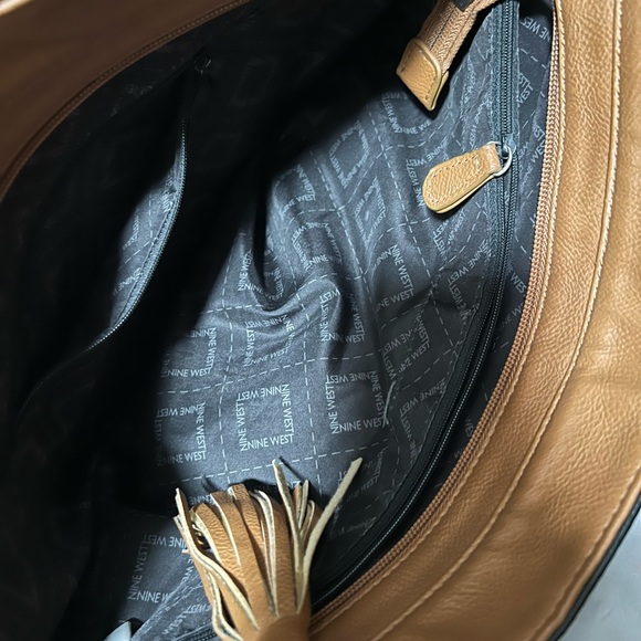Nine West tote - Picture 3 of 3